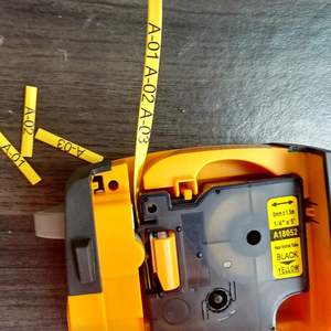 Tubo de 1/4 "compatible con impresión negra en amarillo 18052 <span class=keywords><strong>DYMO</strong></span> Etiqueta de tubos termorretráctiles industriales para <span class=keywords><strong>DYMO</strong></span> Industrial Rhino <span class=keywords><strong>Label</strong></span> <span class=keywords><strong>Maker</strong></span> - Product Image 3