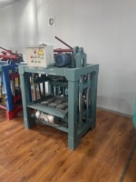 Máquina para Fabricar Ladrillos Enfocada en la Productividad para Aplicaciones de Construcción