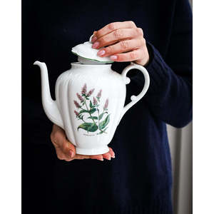 Cafetera Ginori Laveno con Diseño en Relieve y Flores - Product Image 1