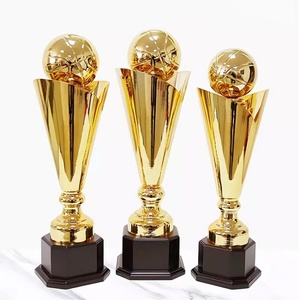 Trofeo in Metallo Dorato con Sfera in Cima (Calcio/Pallacanestro/Pallavolo), Coppa Premio per Campionati Sportivi, Trofeo Personalizzabile per Leghe - Product Image 5