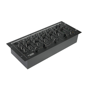 Console de mixage <span class=keywords><strong>DJ</strong></span> professionnelle CM-<span class=keywords><strong>200</strong></span> à 5 canaux avec égaliseur 3 bandes, crossfader et entrée micro pour les performances en direct sur scène de club - Product Image 4