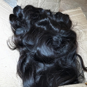Extensions di capelli umani vergini grezzi vietnamiti all'ingrosso, ondulati, non trattati, a ricci profondi, per la scuola - Product Image 2