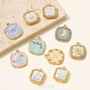 Cuentos del Jardín Celestial |   Dijes de Acero Inoxidable con Baño de Oro PVD de 18K y Esmalte Pintado a Mano |   Colgantes Impermeables y Resistentes al Deslustre - Product Image 4