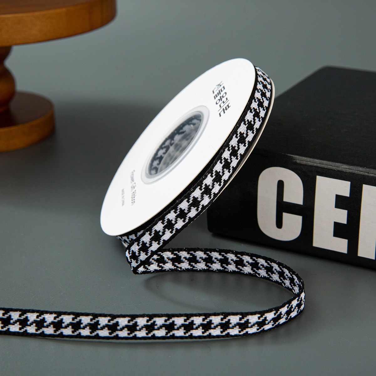 1cm black - [100 yards/roll]