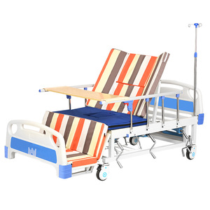 Lit d'hôpital manuel 200x90x50cm, hauteur réglable avec barrières latérales pour maisons de retraite et hôpitaux - Product Image 2