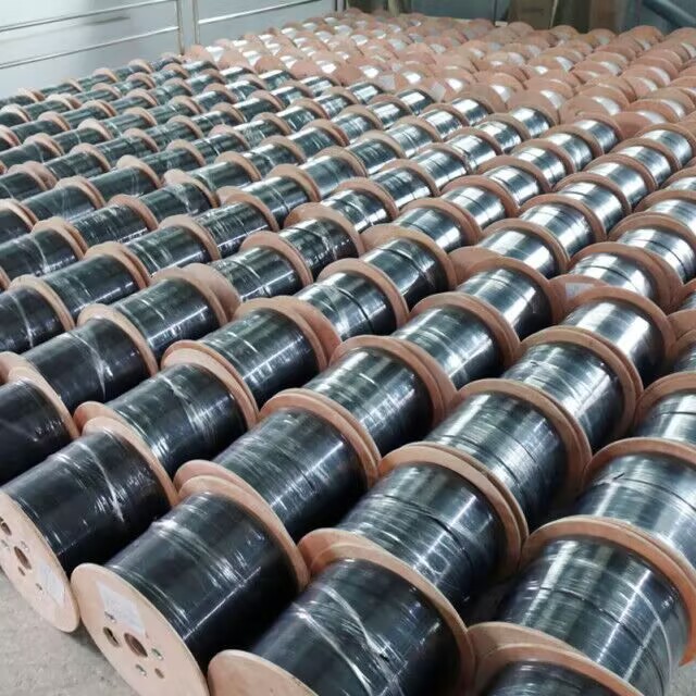 Factory Price Outdoor Armoured Flat Drop Fiber Optical Cable 1 2 4 Core G652/G655/62.5/50/OM3 PE/LSZH/PU Outer Sheath for