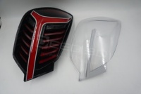 Couvre-phares automobiles et garnitures intérieures colorées translucides imprimés en 3D Technologie PolyJet de Stratasys