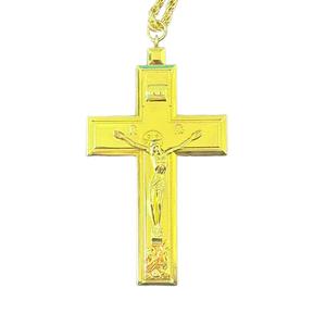 Ciondolo Croce Cristiana HT in Metallo Placcato Oro con Incisione 3D, Gioiello Liturgico per Sacerdoti con Catena - Product Image 6