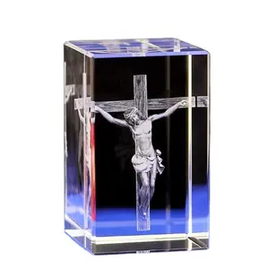Crystal engraved crucifix statue souvenir decoration