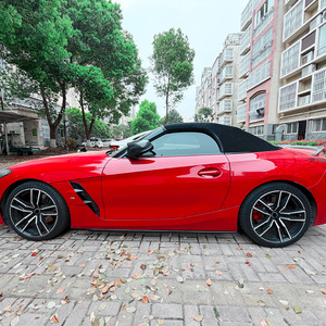 สเกิร์ตข้างรถยนต์ BMW Z4 G29 รุ่น Amp Z พร้อมสปอยเลอร์ ชุดแต่งสีดำเงา ลายคาร์บอนไฟเบอร์ สำหรับรุ่นปี 2018 ขึ้นไป - Product Image 1