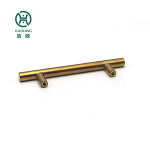 Poignée de porte en acier inoxydable résistante à la corrosion, poignée de porte au design simple et élégant pour armoire. - Product Image 5