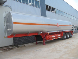 Semirremolque Cisterna de Aluminio de 40000L, 3 Ejes, Ligero, para Transporte de Combustible - Product Image 4