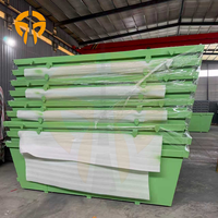 Conteneurs à déchets, poubelles et bacs de tri pour usine de recyclage, avec logo Color Company