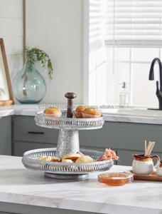 Soporte redondo moderno para pasteles y dulces, Hierro de metal galvanizado de dos niveles con tapa superior de madera para decoración del hogar y fiestas - Product Image 3