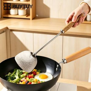 Espátula para wok de titanio Buytuy, mango de madera de sándalo negro y dorado, utensilio de cocina multifunción para freír y rehurgutinar en sartenes antiadherentes - Product Image 1