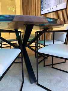 Table de salle à manger en bois avec design moderne et résine époxy Table ronde personnalisée pour la maison ou l'hôtel Collections de meubles à vendre - Product Image 3