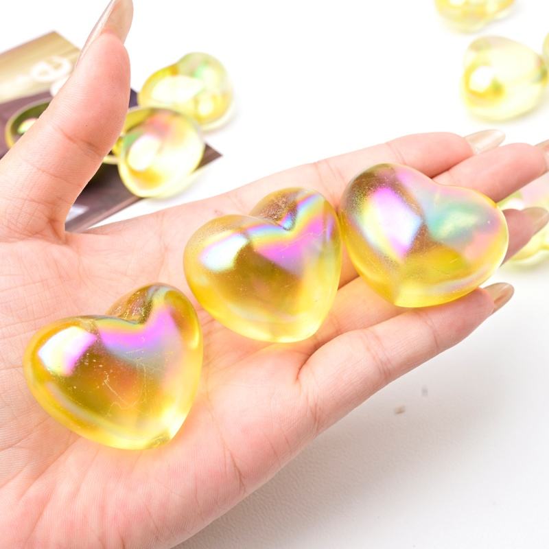 หัวใจควอตซ์หลอมละลายออร่าสีเหลือง