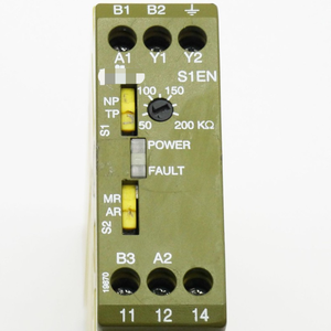 Module de relais de sécurité X1P 884110 X2P 884111 X3P 884112, contrôleur PLC d'automatisation industrielle pour équipement de machine - Product Image 1