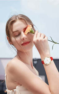 Women's Z95 <b>Mini</b> Smart Watch 1.3inch AMOLED Screen for Bluetooth Call Health Monitoring Fashionable Reloj Smartwatch Compass - Product Image 5