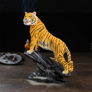 Brûleur d'encens à reflux de tigre dominateur pour la décoration intérieure - Product Image 2