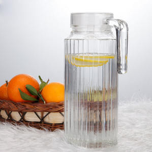 Mini jarra de vidrio decorativa a rayas hecha a mano con asa Ketter, tapa de jarra para jugo, agua, jugo, jarra de vidrio artesanal tradicional - Product Image 2