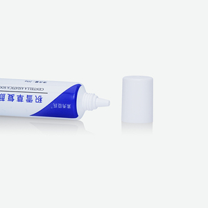 Tube souple blanc en PE avec impression offset et embout conique court pour crème apaisante à la Centella Asiatica - Product Image 2