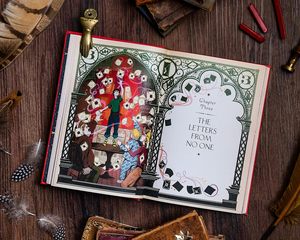 แฮร์รี่ พอตเตอร์ และหินอาถรรพ์ (แฮร์รี่ พอตเตอร์, เล่ม <span class=keywords><strong>1</strong></span>) (ฉบับมินาลิมา) (ฉบับภาพประกอบแบบโต้ตอบ) (<span class=keywords><strong>1</strong></span>) - Product Image 4