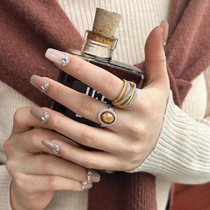 Anillo Cruzado de Plata Pura S925 Italiana con Baño de Oro de 18K, Diseño Multicapa con Incrustaciones de Diamantes, Moderno y Elegante - Product Image 5