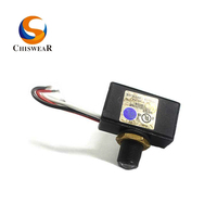 Mini Sensor Fotoeléctrico con Orificio de 10 mm de Diámetro, Tipo Interruptor Óptico, Salida de 120 VCA para Iluminación de Calles y Jardines