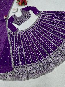 Excellente qualité Semi Stitch Designer Boutique Lehenga Choli pour mariage et fête disponible à prix abordable - Product Image 5