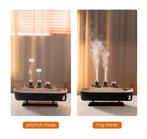Titanic Tàu Mô Hình Máy Tạo Độ Ẩm Không Khí 250Ml Tinh Dầu Khuếch Tán Sứa Khói Vòng Mini <span class=keywords><strong>LED</strong></span> Đèn Plug-Trong Điện Cho Trang Trí Nội Thất - Product Image 3