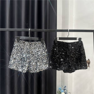 Nouvelle jupe courte à trois quarts pour femmes, style tendance, entièrement recouverte de strass brillants, fermeture éclair résistante, pour boîte de nuit - Product Image 2