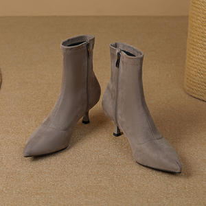 Botas de media pantorrilla ajustadas, modernas y versátiles para mujer, para otoño e invierno, con tacones gruesos. - Product Image 2