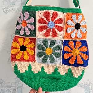 Bolso Cuadrado Tejido a Mano con Hilo de Algodón 100% Leche, Accesorio de Moda para Compras Diarias y Otros Escenarios - Product Image 4