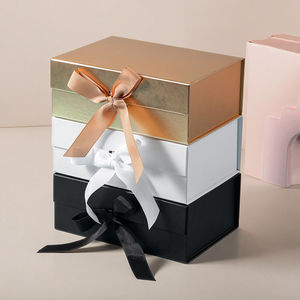 Caja de regalo de cartón con cubierta magnética plegable con logotipo personalizado, caja de papel <span class=keywords><strong>para</strong></span> sombrero de Peluca de ropa, caja de regalo plegable <span class=keywords><strong>para</strong></span> ropa - Product Image 1