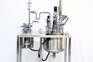 Réacteur semi-automatique de laboratoire en acier inoxydable à haute performance bibo Heating, capacité 20L, puissance 12KW-75KW, multi-tension, pour réacteurs non saturés - Product Image 5