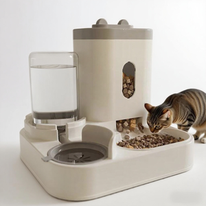 Comedero y Bebedero Plegable Automático Ecológico de Plástico Sólido Dos en Uno para Perros y Gatos de Tamaño Pequeño para Interiores - Product Image 1