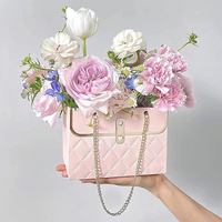 Boîte à fleurs pour bouquet de mariage de luxe léger nouvellement conçue avec logo sac à main en papier pour la Saint-Valentin fête des vacances sac cadeau poignée