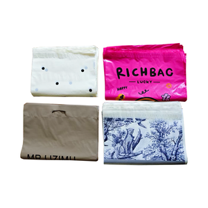 Sacs postaux <span class=keywords><strong>express</strong></span> personnalisés avec logo, écologiques, auto-adhésifs, en plastique, pour <span class=keywords><strong>la</strong></span> promotion de vêtements - Product Image 4