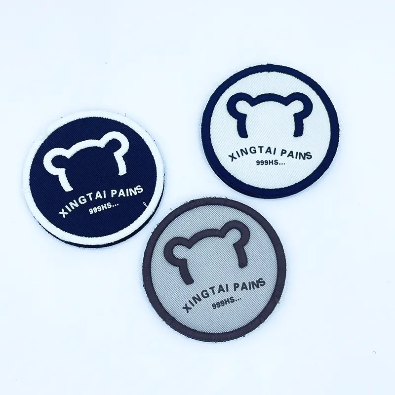 Individuelles Rundheits-Buchstaben-Patch bedrucktes Logo Brust-Aufnäher effizientes DIY-Etiketten-Patch Baumwoll-Kunststoff nachhaltige Patches 100 Stück