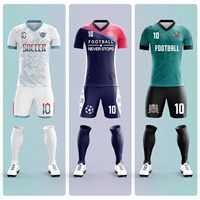 Setelan Sepak Bola Polyester Sublimasi Ukuran Besar, Bernapas, Cepat Kering, untuk Mahasiswa, Setelan Olahraga Pendek Pria Wanita