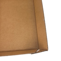 Boîte à pizza en carton ondulé recyclable et portable avec revêtement UV et gaufrage pour emballage de restauration rapide, impression personnalisée de la marque en surface, vente en gros