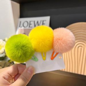 Grazioso accessorio per capelli laterali piccoli pompon Mini mollette per bambini forcine per capelli soffice fermaglio per capelli a sfera per frangia peli del bambino - Product Image 2