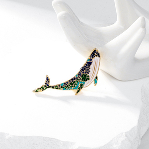 Broche de Moda con Diseño de Ballena y Delfín, Creativo y Adorable, con Esmalte, Flor de Pecho, Pin Elegante para Ropa de Mujer - Product Image 5