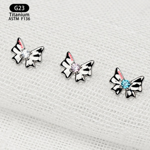 Boucles d'oreilles en titane G23 avec incrustation de zircon pour clous d'oreilles et bijoux de piercing des lèvres ASTM F136 - Product Image 4