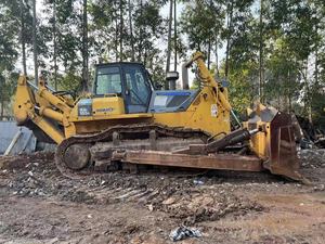 Bouteur sur chenilles d'occasion KOMATSU D155A-5 haute efficacité, bon état, 39 tonnes, 360 CV, moteur Cummins, Japon - Product Image 2