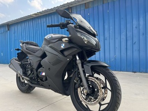 Motocyclette à essence à deux temps BMiW GT d'occasion avec un moteur de 250 cm3, <span class=keywords><strong>moto</strong></span> <span class=keywords><strong>sportive</strong></span> d'occasion - Product Image 3