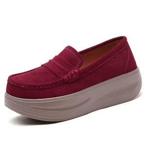 Large Size Women's <b>Shoes</b> Spring Autumn Genuine Leather Platform Korean Style Slip-on Lazy <b>Shoes</b> <b>for</b> Middle-Aged <b>Elderly</b> Mothers - Product Image 6