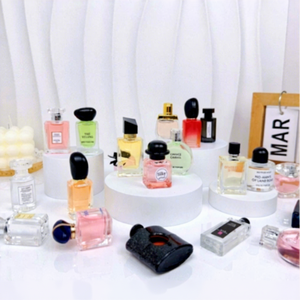 Échantillon <span class=keywords><strong>de</strong></span> <span class=keywords><strong>parfum</strong></span> Live Explosions Q Edition <span class=keywords><strong>Eau</strong></span> <span class=keywords><strong>de</strong></span> <span class=keywords><strong>Parfum</strong></span>, format classique, <span class=keywords><strong>parfum</strong></span> floral frais et durable, vaporisateur pour femmes, flacon en verre <span class=keywords><strong>de</strong></span> 7,5 ml - Product Image 2