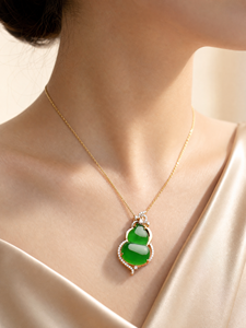 Pendentif en jade (feicui) entièrement serti de diamants, pendentif en jade vert Xingyang pour la fortune et le bonheur, nouveaux bijoux pour femmes de style chinois - Product Image 1